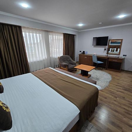 Ziyorat Luxury Hotel 费尔干纳 外观 照片