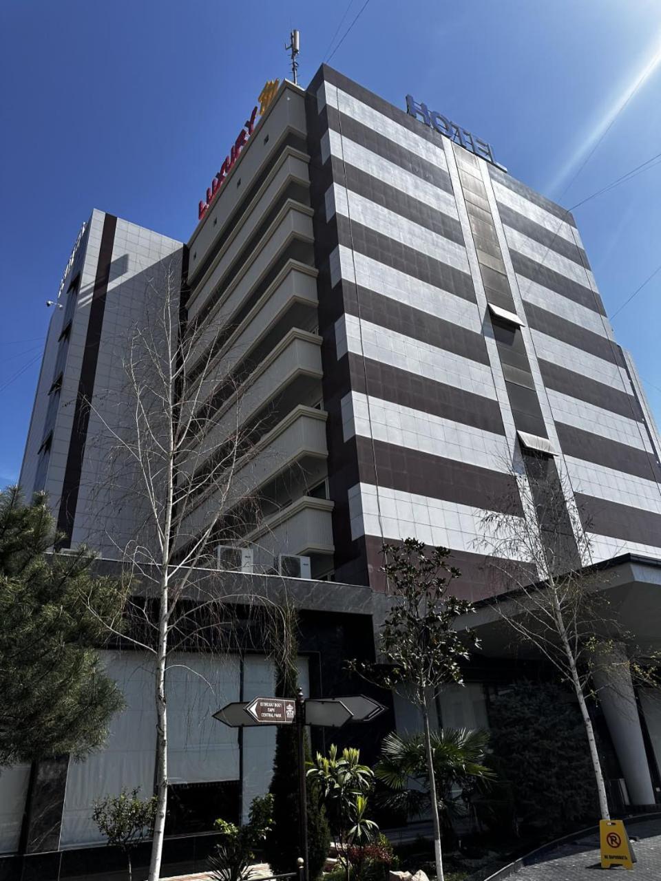 Ziyorat Luxury Hotel 费尔干纳 外观 照片