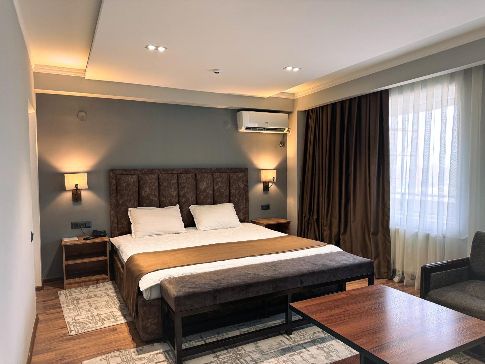 Ziyorat Luxury Hotel 费尔干纳 外观 照片