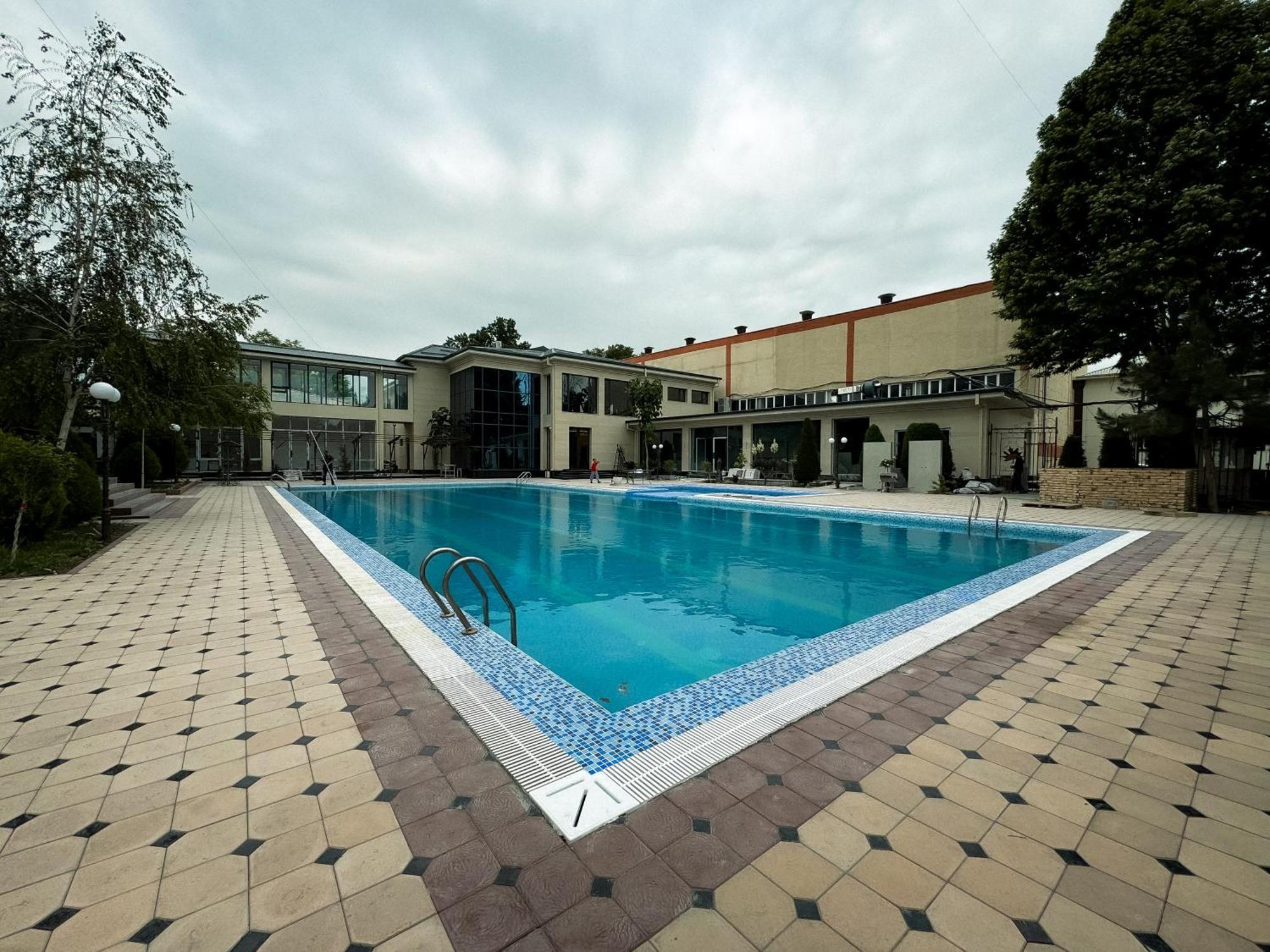 Ziyorat Luxury Hotel 费尔干纳 外观 照片