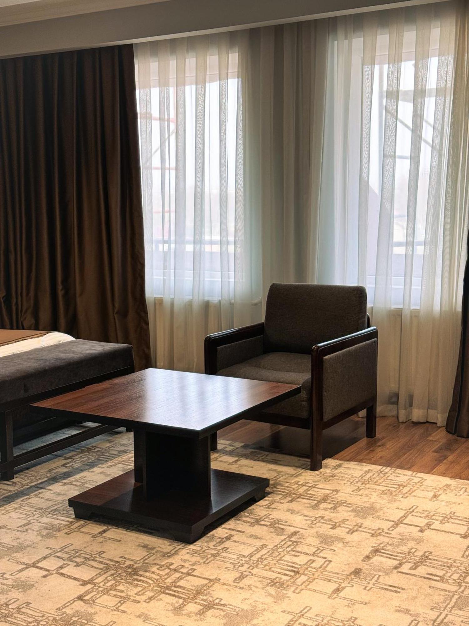 Ziyorat Luxury Hotel 费尔干纳 外观 照片