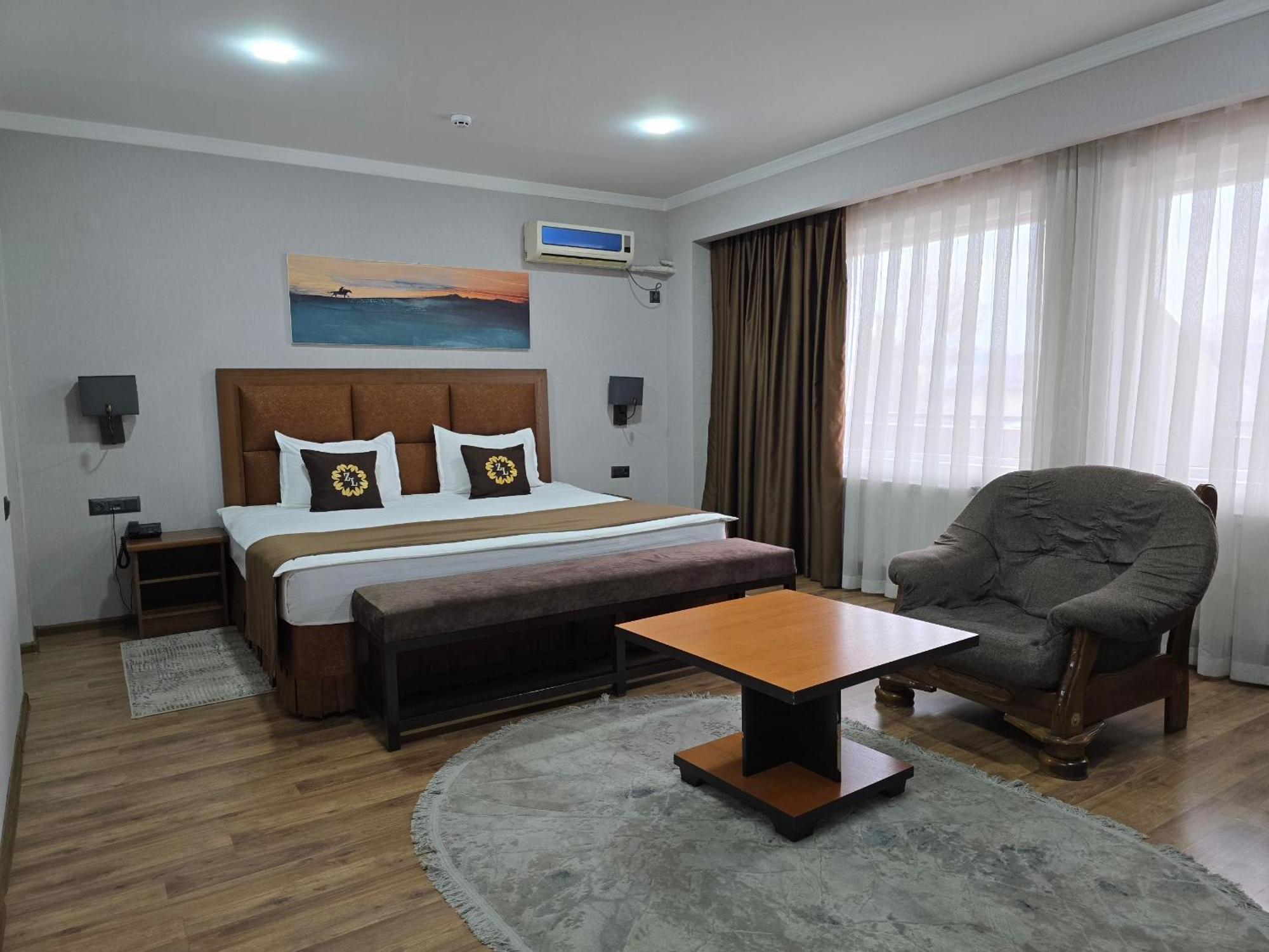 Ziyorat Luxury Hotel 费尔干纳 外观 照片