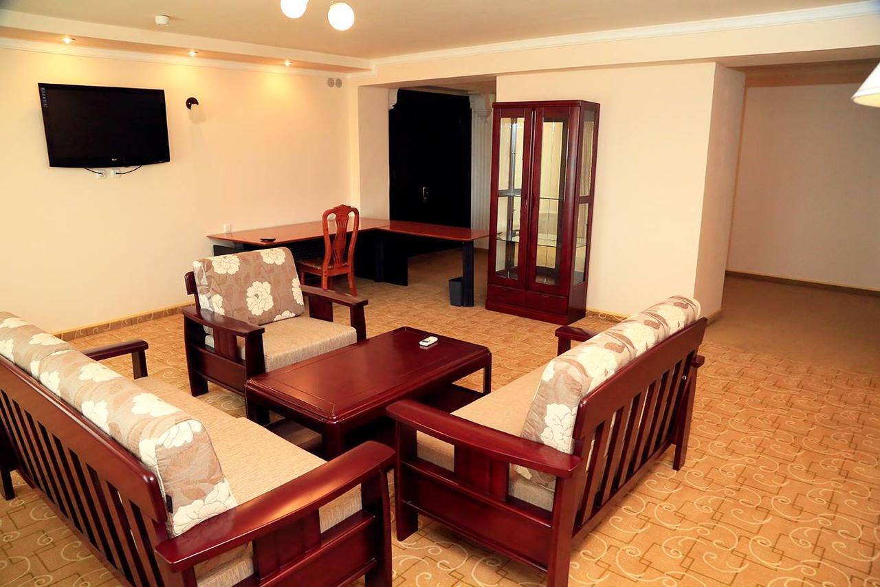 Ziyorat Luxury Hotel 费尔干纳 外观 照片